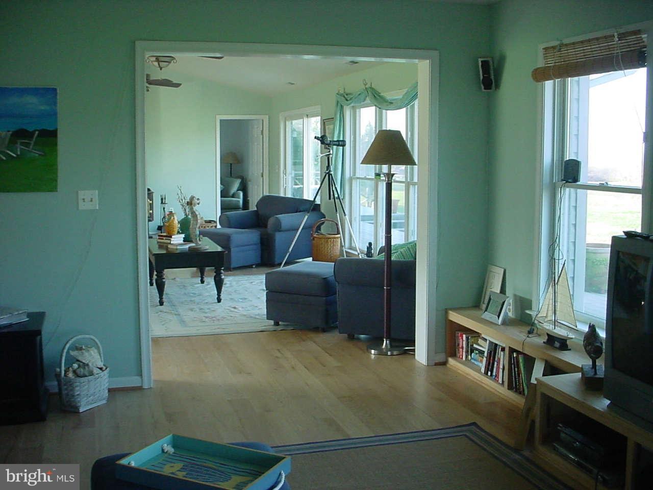 1264 Old Madison Road Madison, MD 21648 - Photo 15 of 21 Family Room