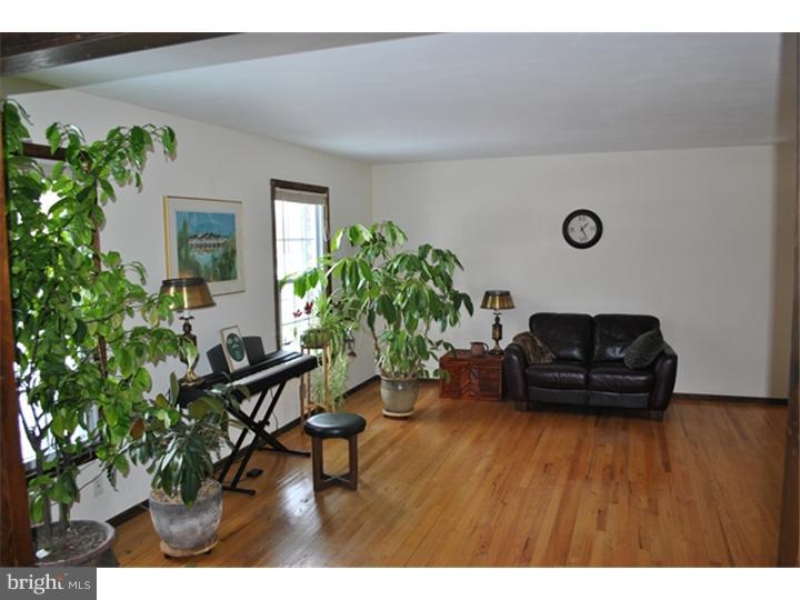 22 Tally Road Hamilton, NJ 08619 - Photo 6 of 25