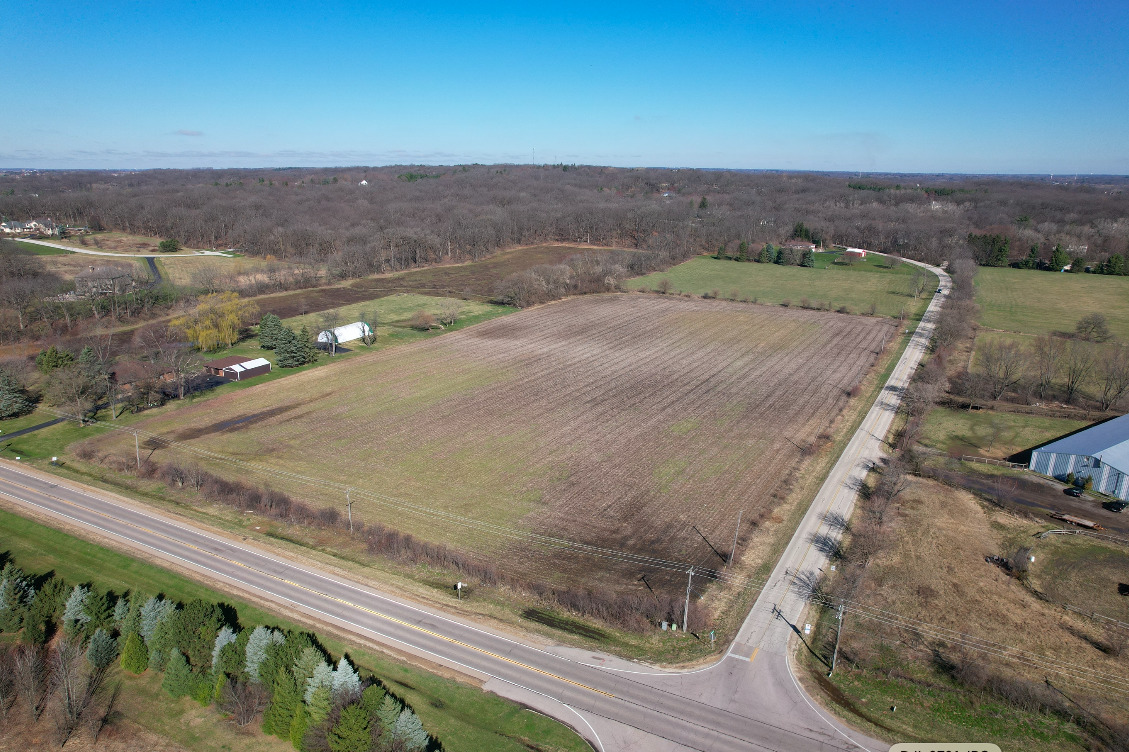 38 Campton Hills Elburn, IL 60119 - Photo 1 of 29