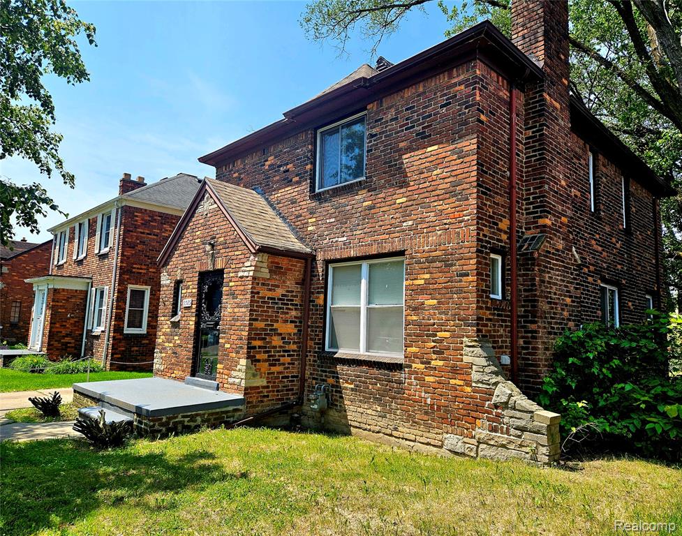 9585 Terry Street Detroit, MI 48227 - Photo 1 of 39