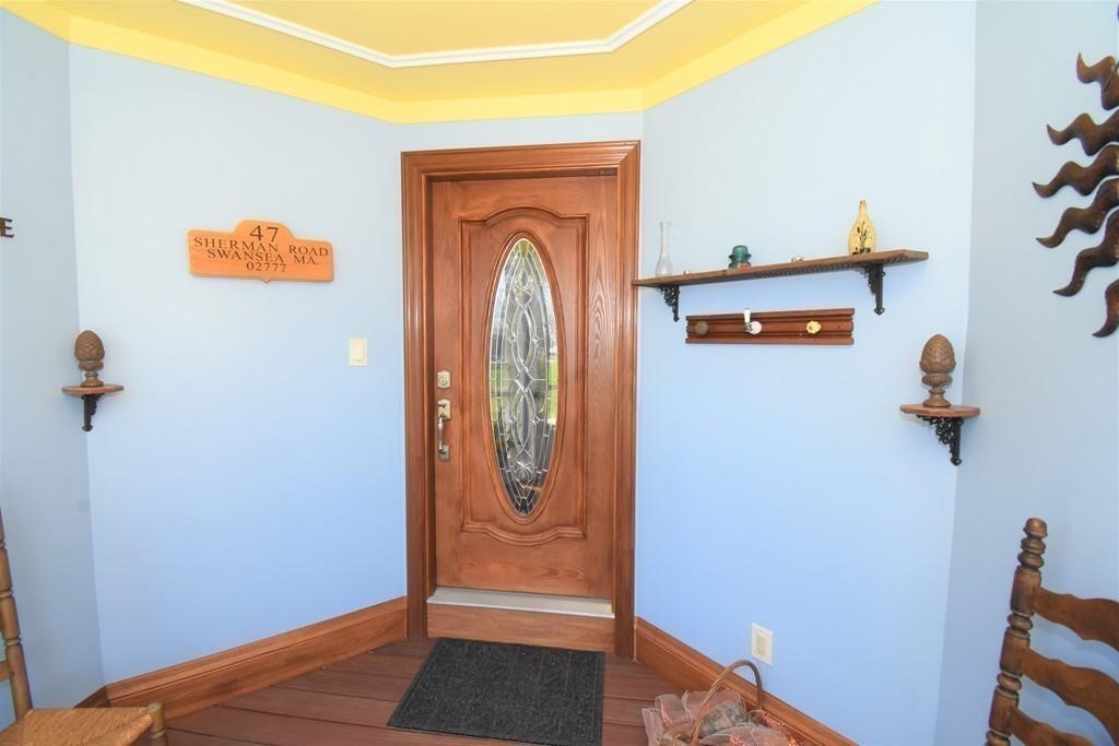 47 Sherman Road Swansea, MA 02777 - Photo 6 of 31 Gallery Image 6