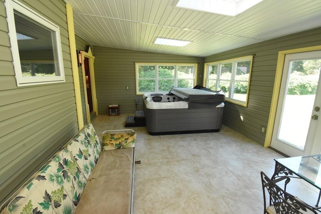 47 Sherman Road Swansea, MA 02777 - Photo 7 of 31 Gallery Image 7