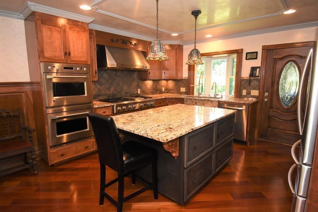 47 Sherman Road Swansea, MA 02777 - Photo 8 of 31 Gallery Image 8