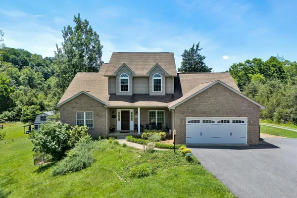 $878,000 | Undisclosed Address, Fincastle, VA 24090