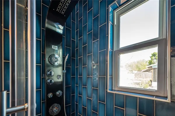 $2,000 | 3811 44th Avenue North, St. Petersburg, FL 33714