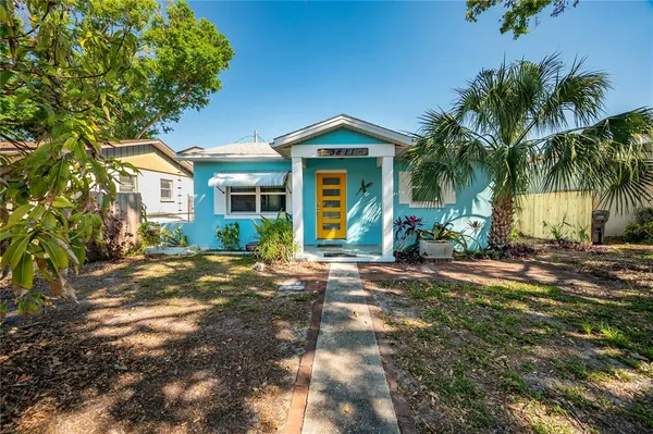 $2,000 | 3811 44th Avenue North, St. Petersburg, FL 33714