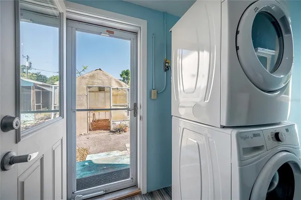 $2,000 | 3811 44th Avenue North, St. Petersburg, FL 33714