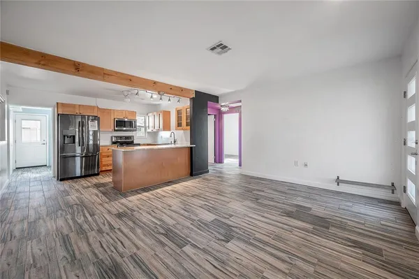 $2,000 | 3811 44th Avenue North, St. Petersburg, FL 33714
