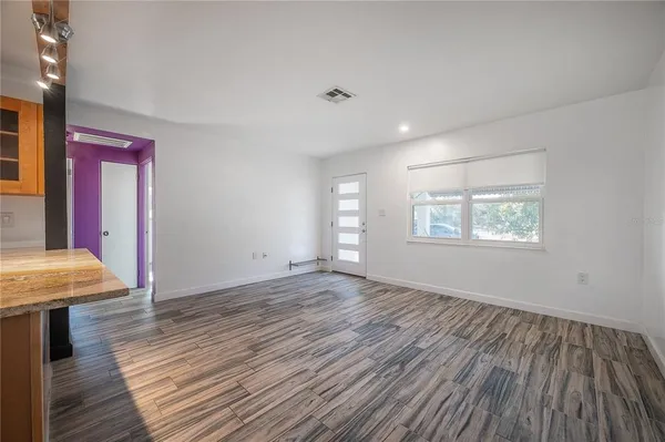 $2,000 | 3811 44th Avenue North, St. Petersburg, FL 33714