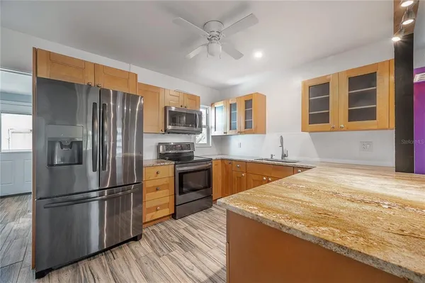 $2,000 | 3811 44th Avenue North, St. Petersburg, FL 33714