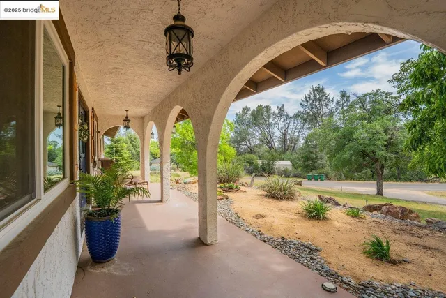 a view of a interior of the house