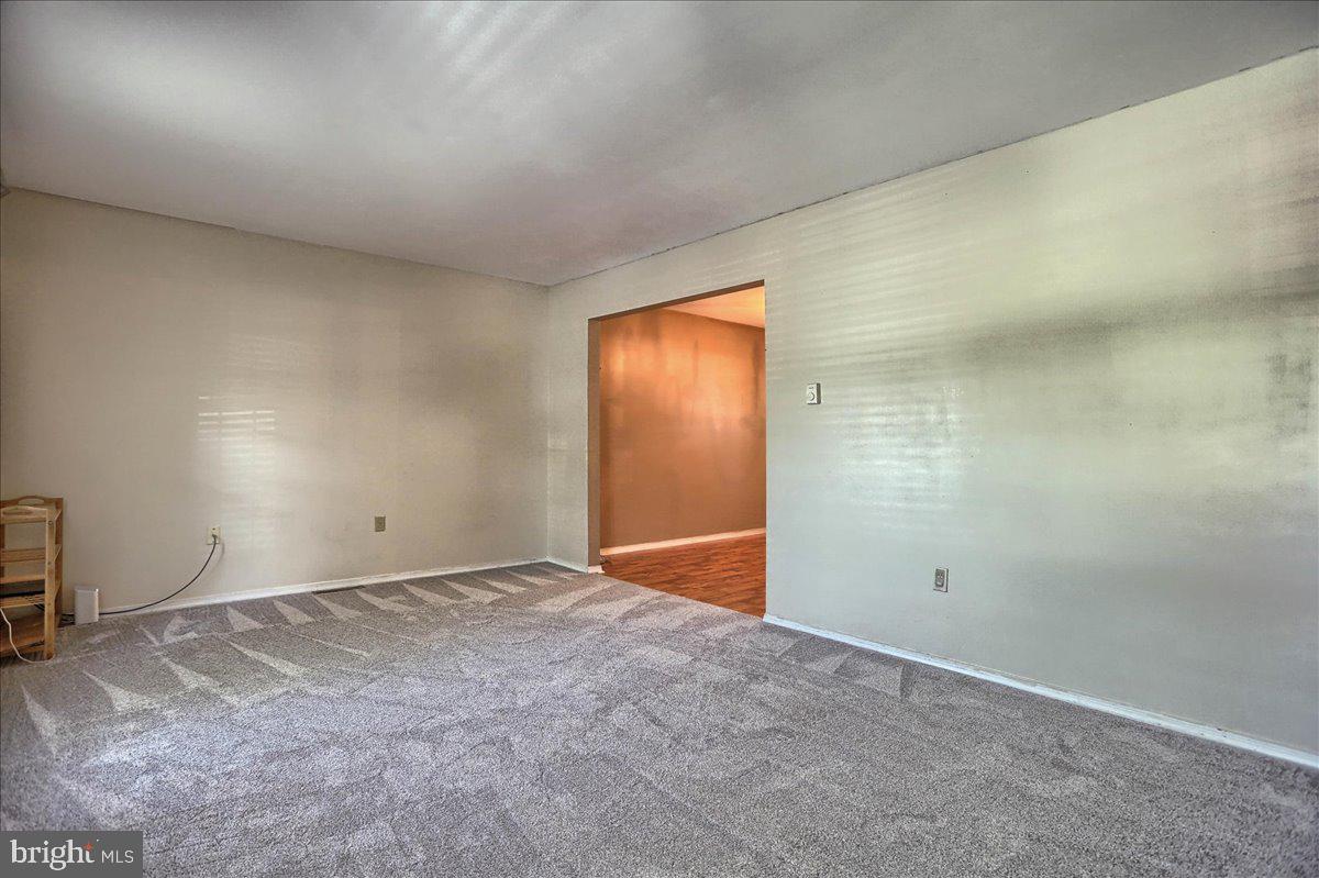 564 Blanchester Road Harrisburg, PA 17112 - Photo 8 of 42 Gallery Image 8