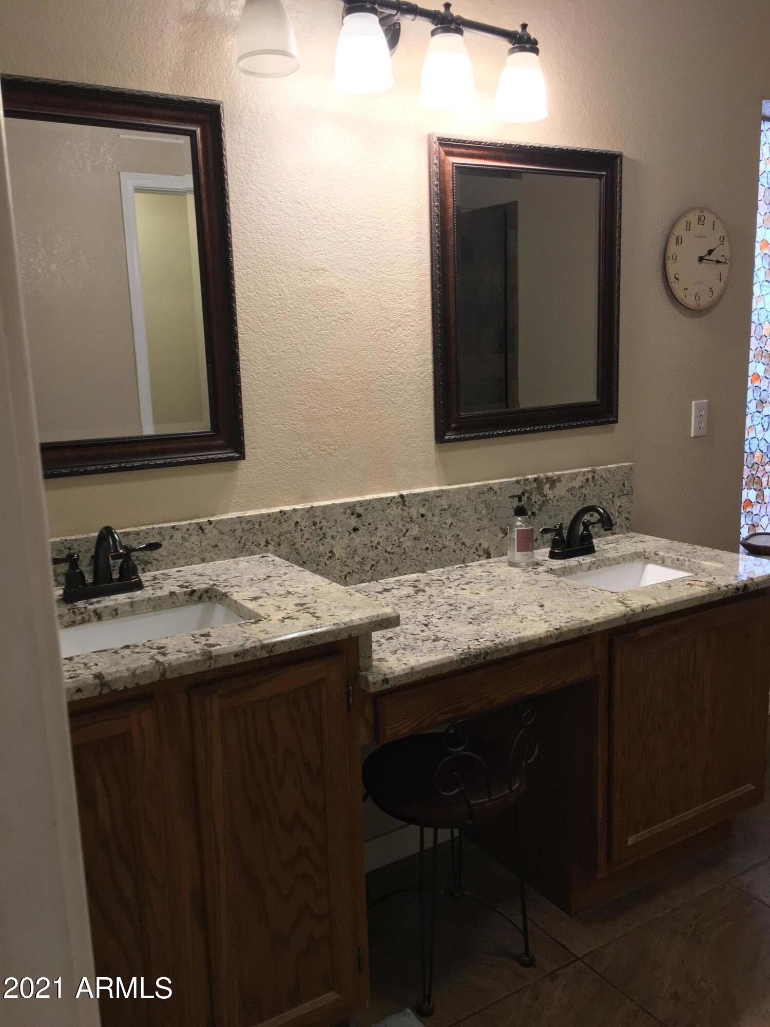 437 North Riata Street Gilbert, AZ 85234 - Photo 14 of 35 IMG_6486