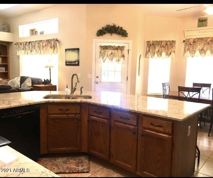 437 North Riata Street Gilbert, AZ 85234 - Photo 4 of 35 IMG_4452