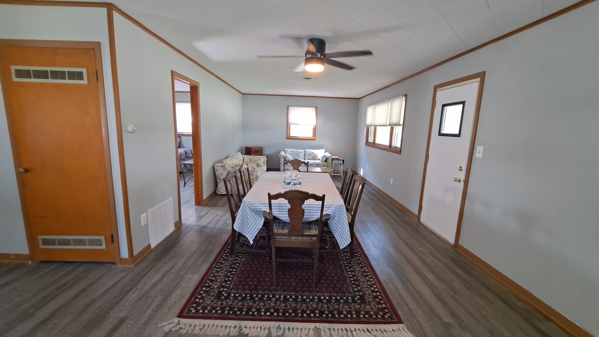 211 Fruit Street Peru, IL 61354 - Photo 5 of 14 Gallery Image 5