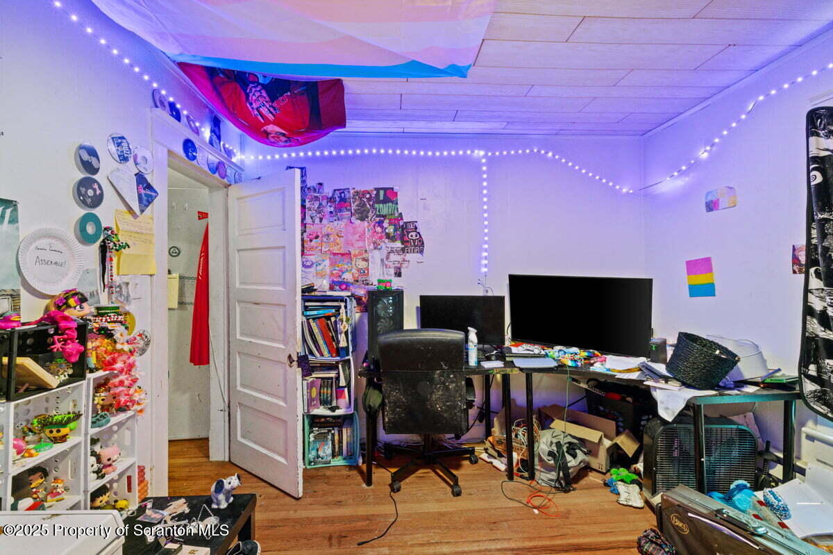 120 Ridgeway Street East Stroudsburg, PA 18301 - Photo 29 of 49 a view of a workspace with furniture