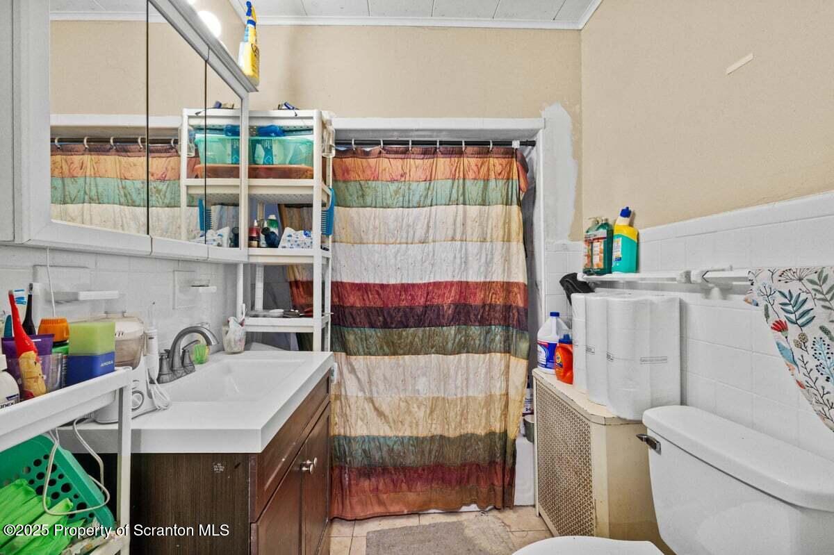 120 Ridgeway Street East Stroudsburg, PA 18301 - Photo 32 of 49 Photo-35