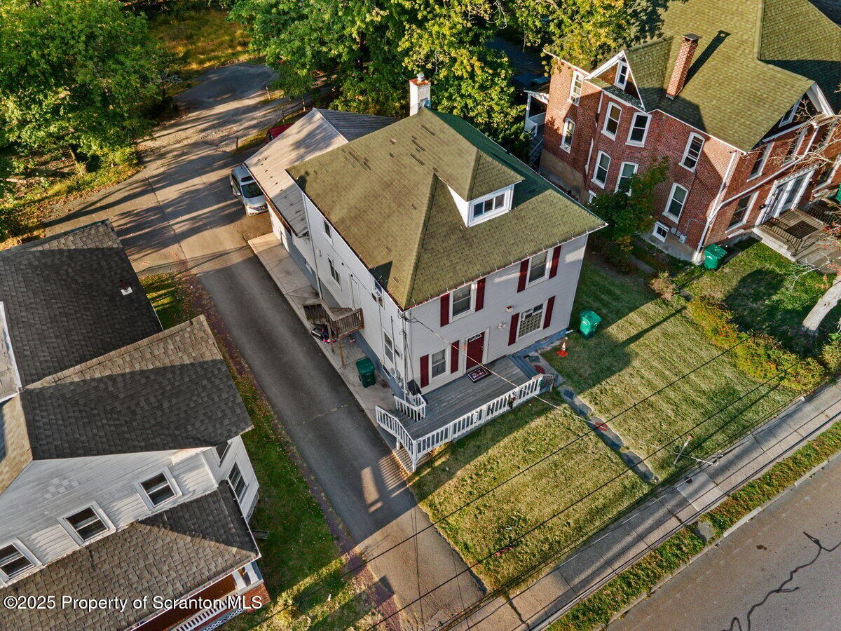 120 Ridgeway Street East Stroudsburg, PA 18301 - Photo 45 of 49 an aerial view of a house