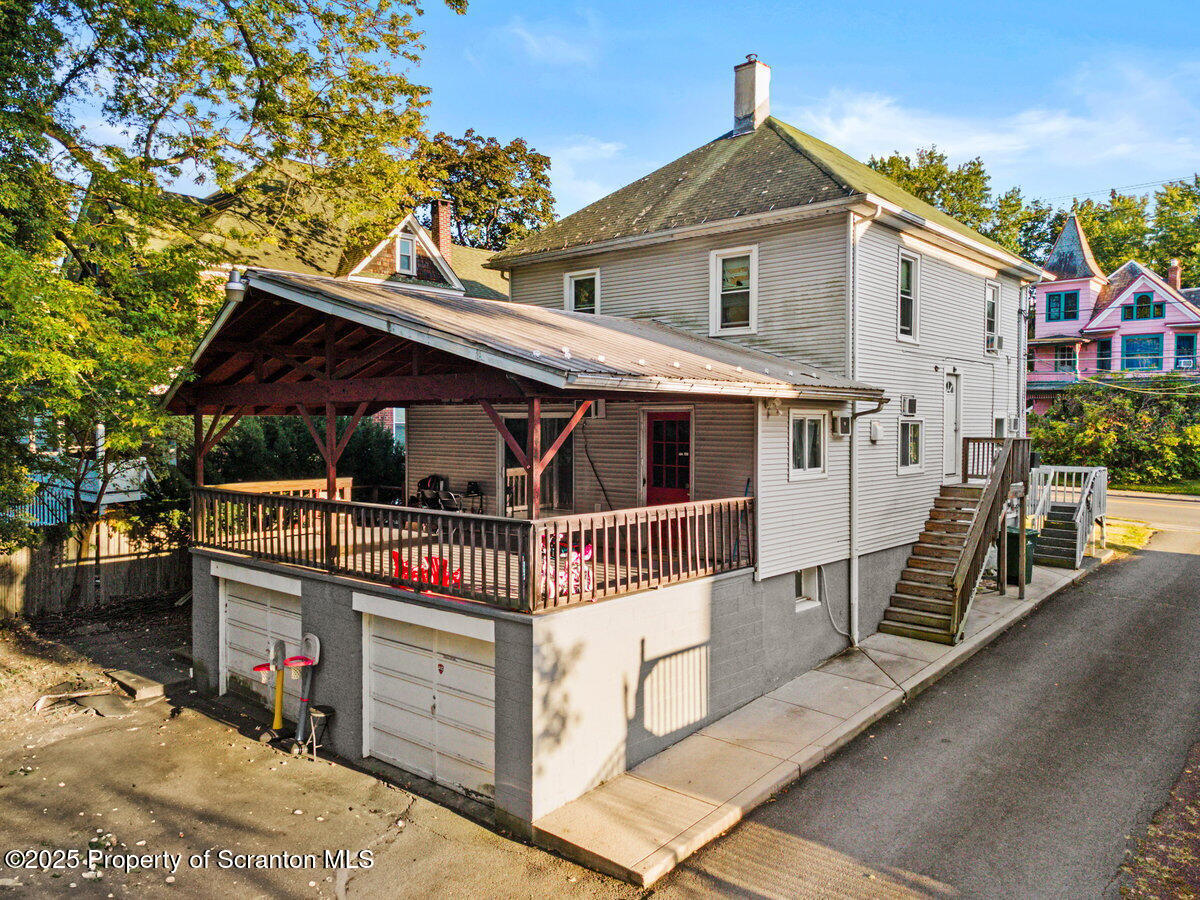 120 Ridgeway Street East Stroudsburg, PA 18301 - Photo 5 of 49 Photo-12