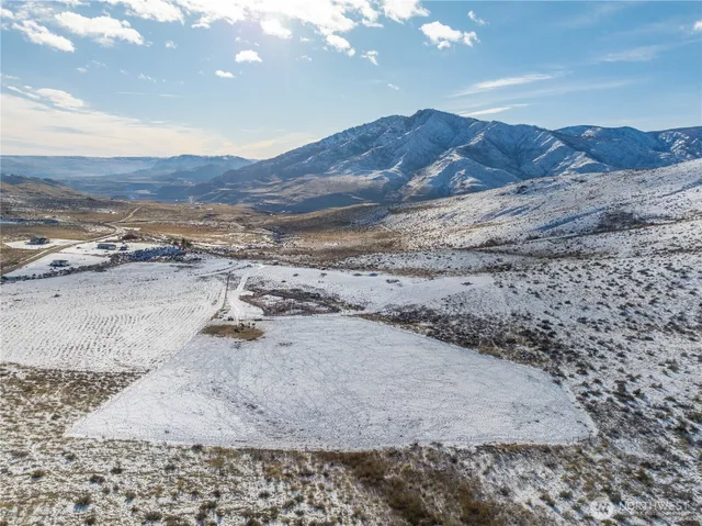 $199,000 | 12 Charlie Drive, Pateros, WA 98846