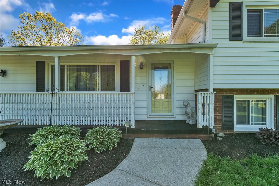 9378 Brakeman Road Chardon, OH 44024 - Photo 4 of 34