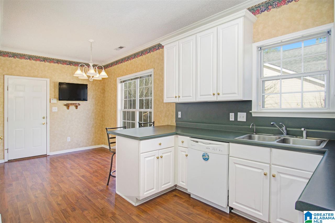147 Warwick Circle Alabaster, AL 35007 - Photo 10 of 26