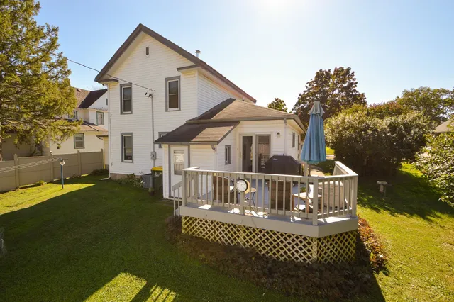 $184,900 | 209 Adams Street, Boscobel, WI 53805