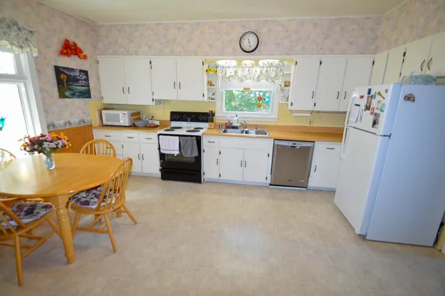 $184,900 | 209 Adams Street, Boscobel, WI 53805