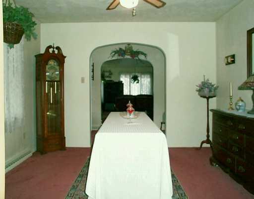 5862 Valencia Road Gibsonia, PA 15044 - Photo 3 of 8 Dining Room.