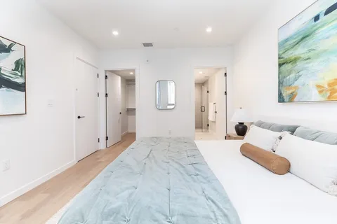 $1,100,000 | 1395 Washington Street, Unit PH606, Boston, MA 02118