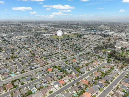 $1,799,000 | 6901 Spickard Drive, Huntington Beach, CA 92647
