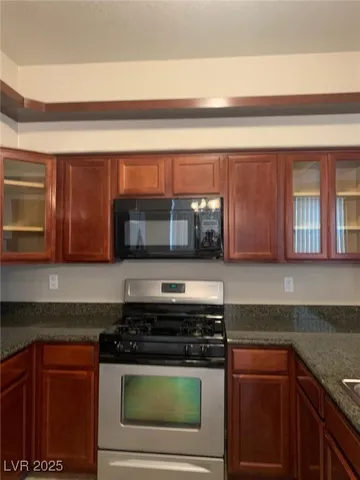 $1,695 | 1705 King James Street, Unit 104, Las Vegas, NV 89144