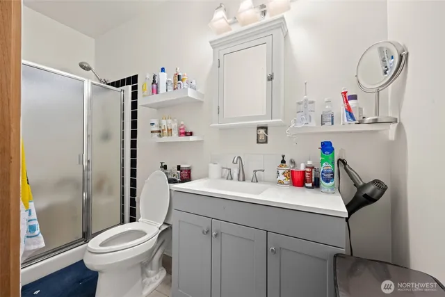 $699,950 | 1202 5th Street, Anacortes, WA 98221