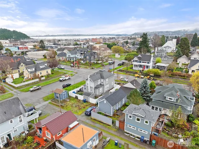 $699,950 | 1202 5th Street, Anacortes, WA 98221