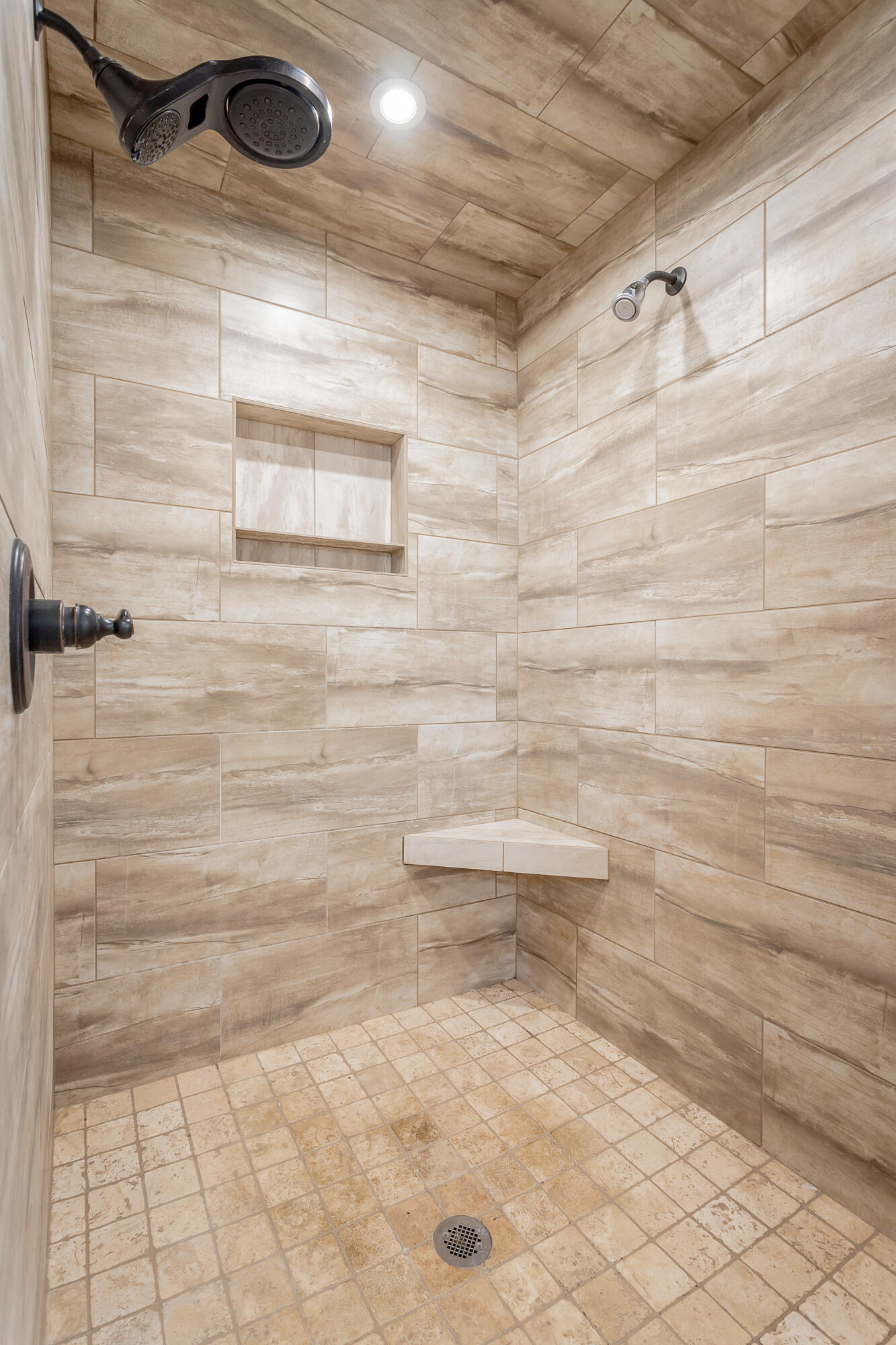 534 Stanley Road Trenton, GA 30752 - Photo 28 of 64 Primary shower