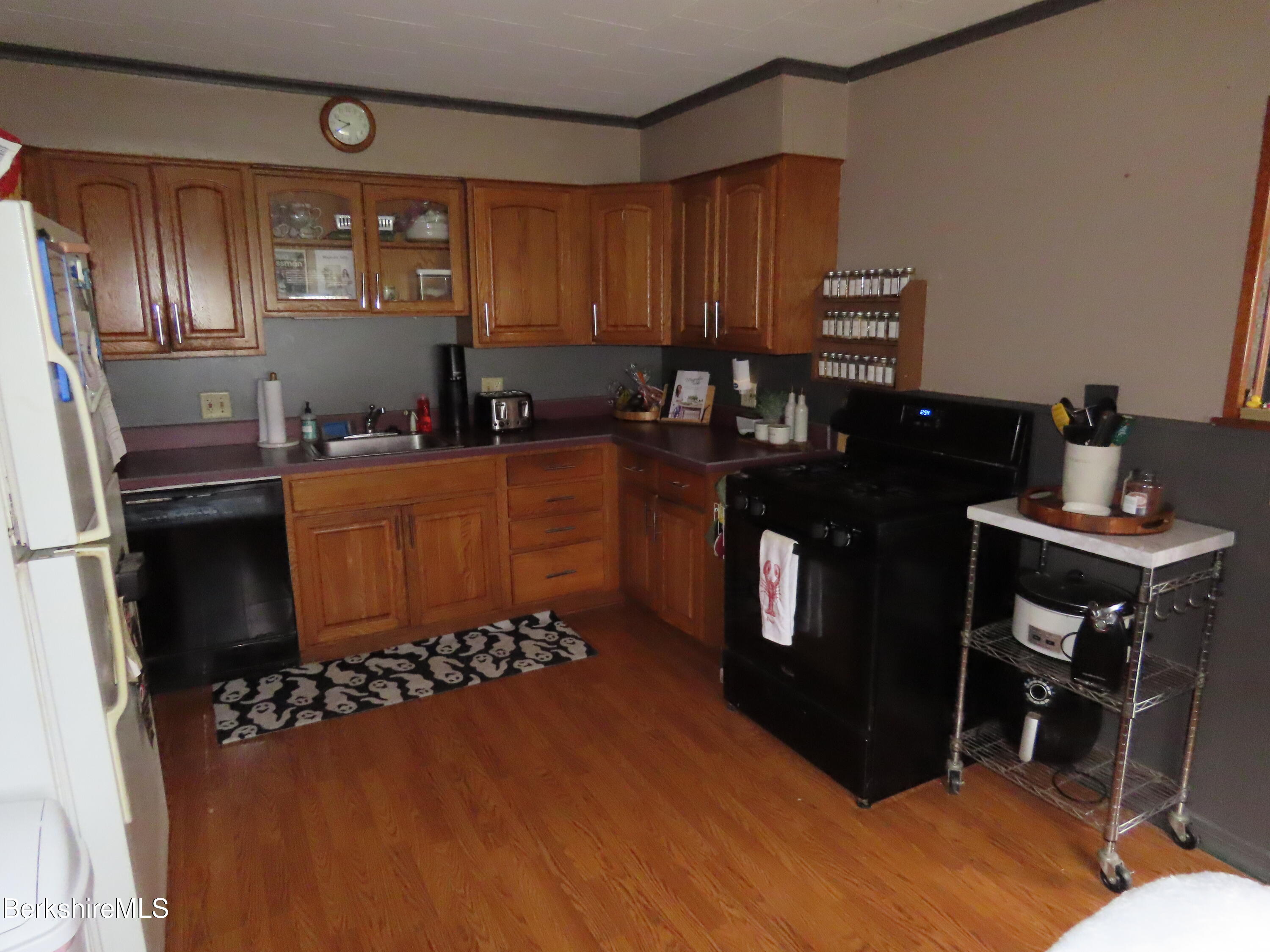 8 Cherry Street Adams, MA 01220 - Photo 6 of 50 Apt 1 Kitchen