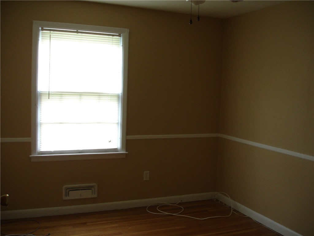 66 Halsey Road Woonsocket, RI 02895 - Photo 10 of 19