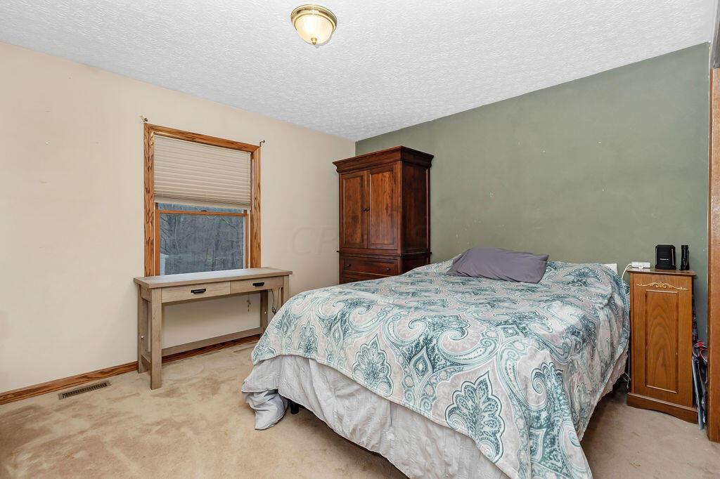 4085 Gratiot Road Southeast Newark, OH 43056 - Photo 31 of 41 22-BedroomTwo