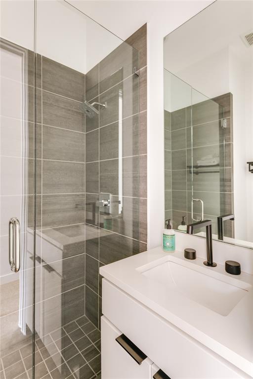 4817 Caxton Court Dallas, TX 75204 - Photo 7 of 19
