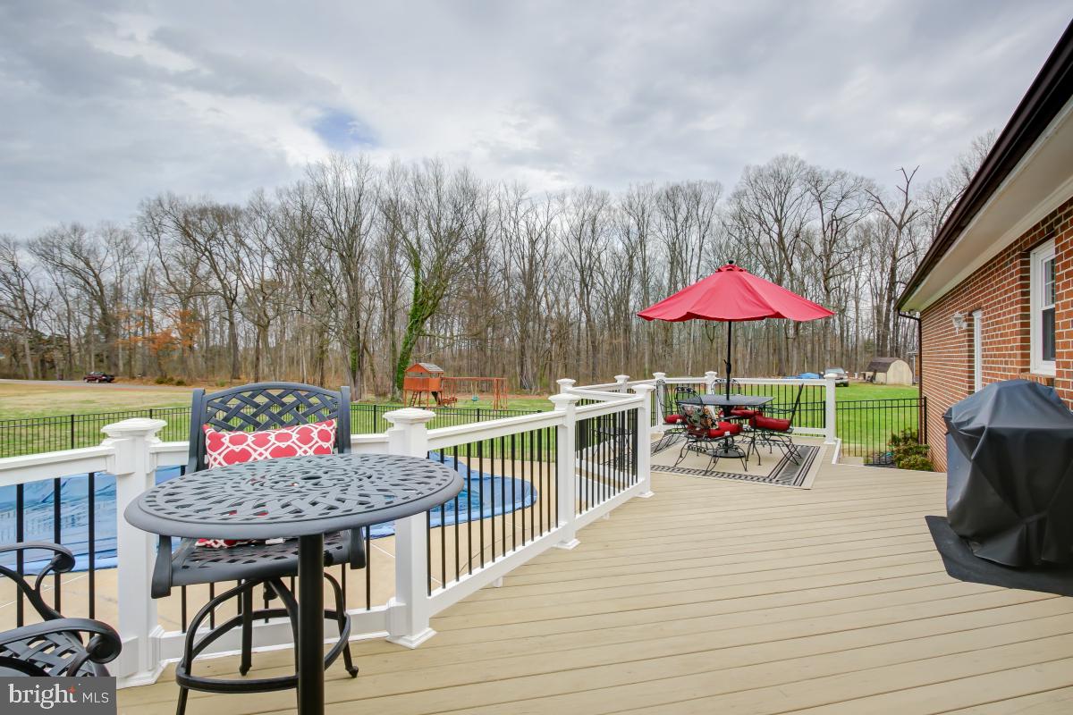 10300 Rogues Road Midland, VA 22728 - Photo 18 of 48 Gallery Image 18