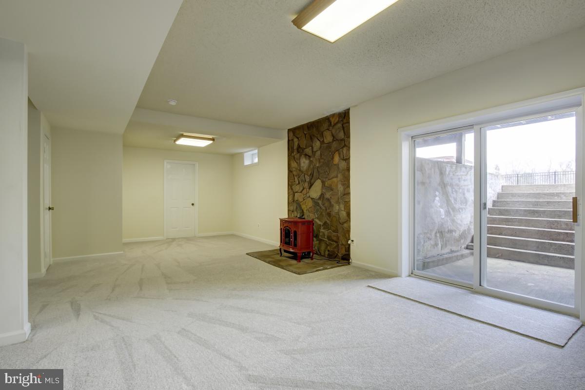 10300 Rogues Road Midland, VA 22728 - Photo 32 of 48 Gallery Image 32