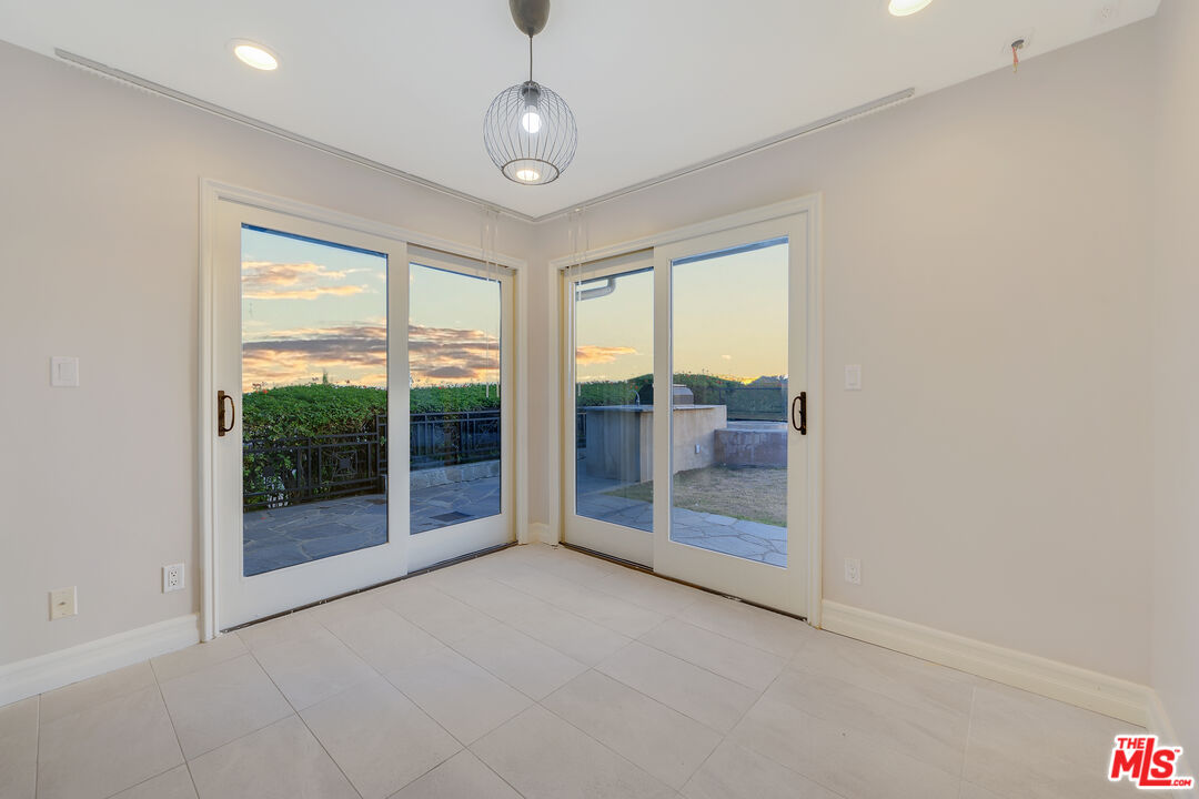 2169 Hercules Drive Los Angeles, CA 90046 - Photo 11 of 29