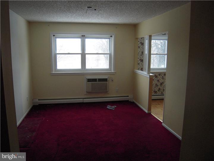 3267 Byberry Road Philadelphia, PA 19154 - Photo 3 of 12 Dining Room