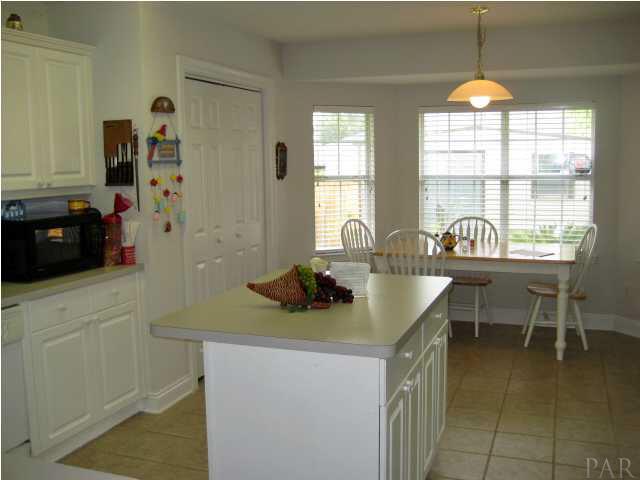 3008 Red Fern Road Cantonment, FL 32533 - Photo 5 of 10 Gallery Image 5