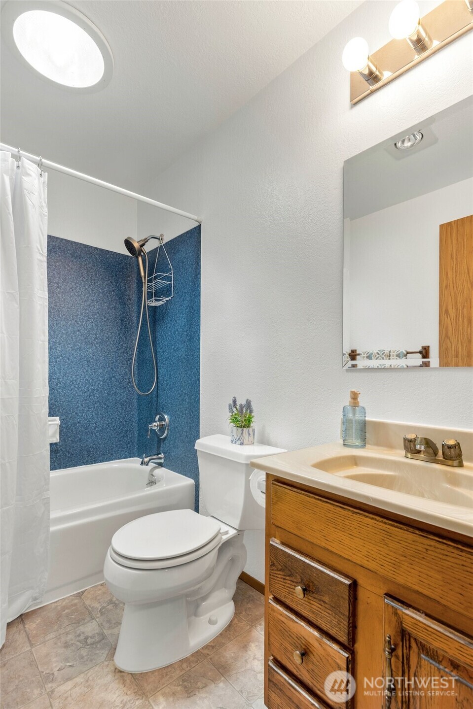 122 Bellflower Road Bothell, WA 98012 - Photo 16 of 34