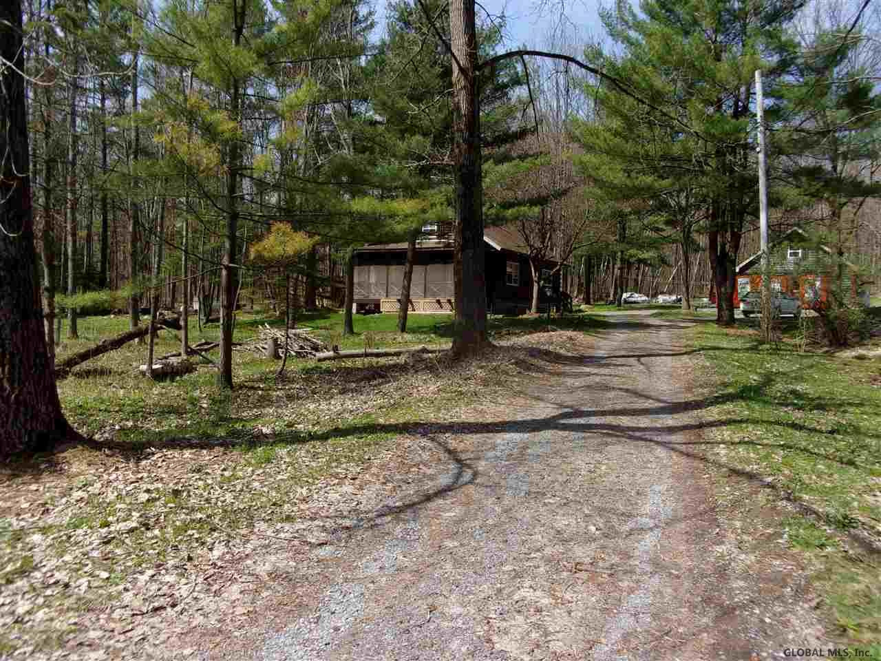 149 McQuade Road Amsterdam, NY 12010 - Photo 1 of 27 Photo 1