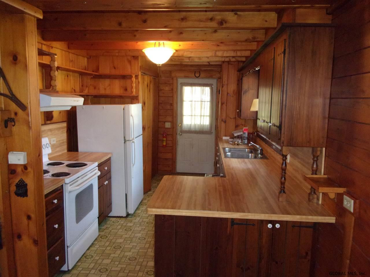 149 McQuade Road Amsterdam, NY 12010 - Photo 11 of 27 Photo 12
