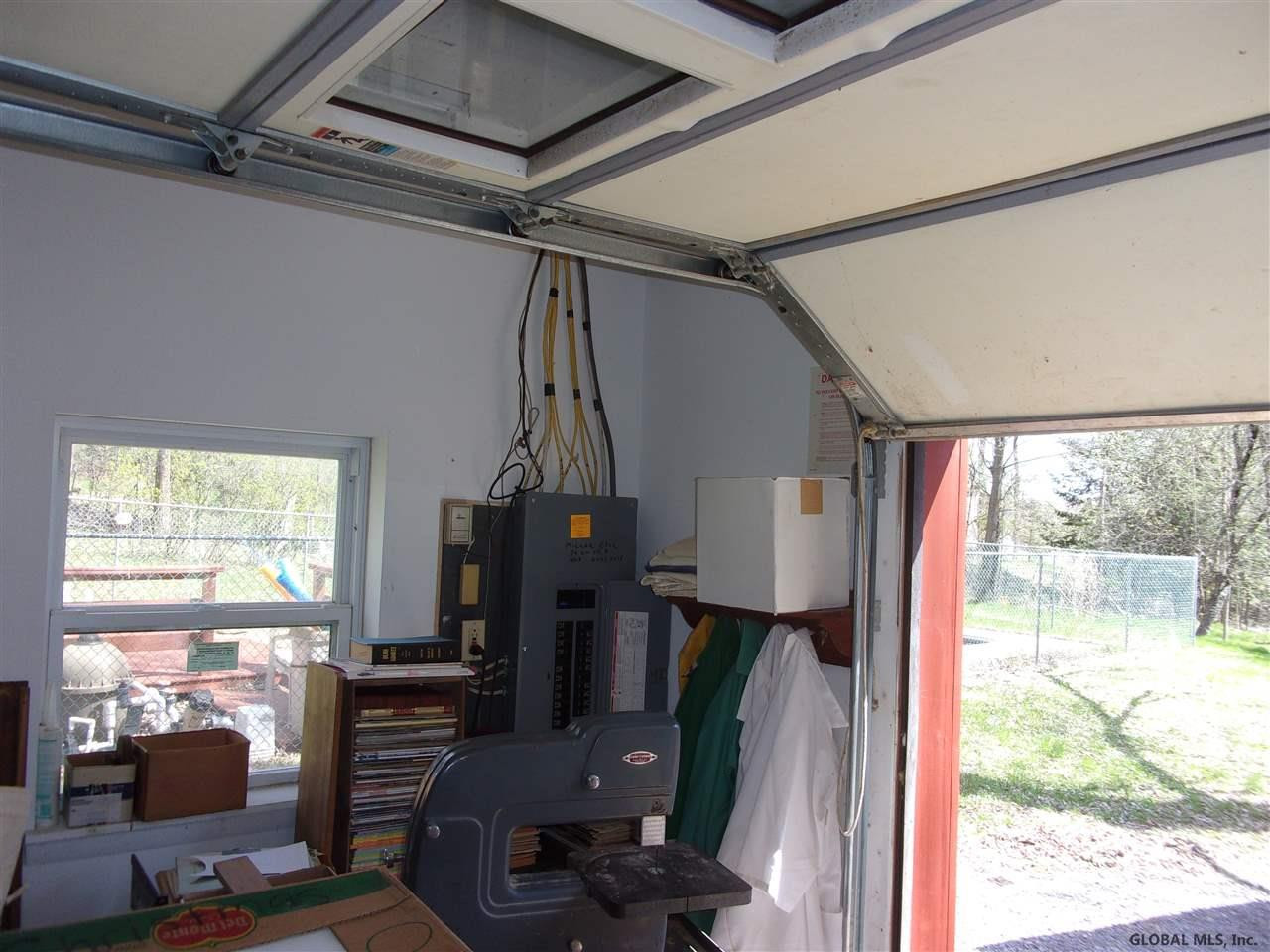 149 McQuade Road Amsterdam, NY 12010 - Photo 22 of 27 Photo 23