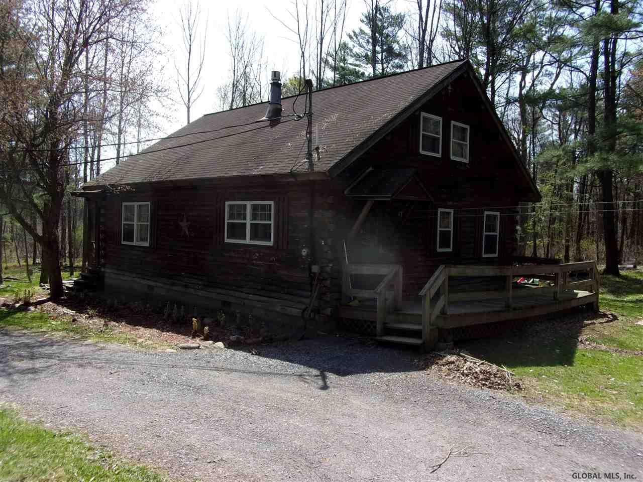 149 McQuade Road Amsterdam, NY 12010 - Photo 3 of 27 Photo 4