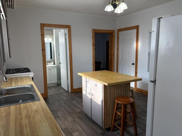 825 Smith Street Stevens Point, WI 54481 - Photo 5 of 32 Kitchen